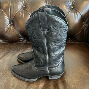Ariat Men’s Black Western Cowboy Boots size 9.5EE (Extra Large)